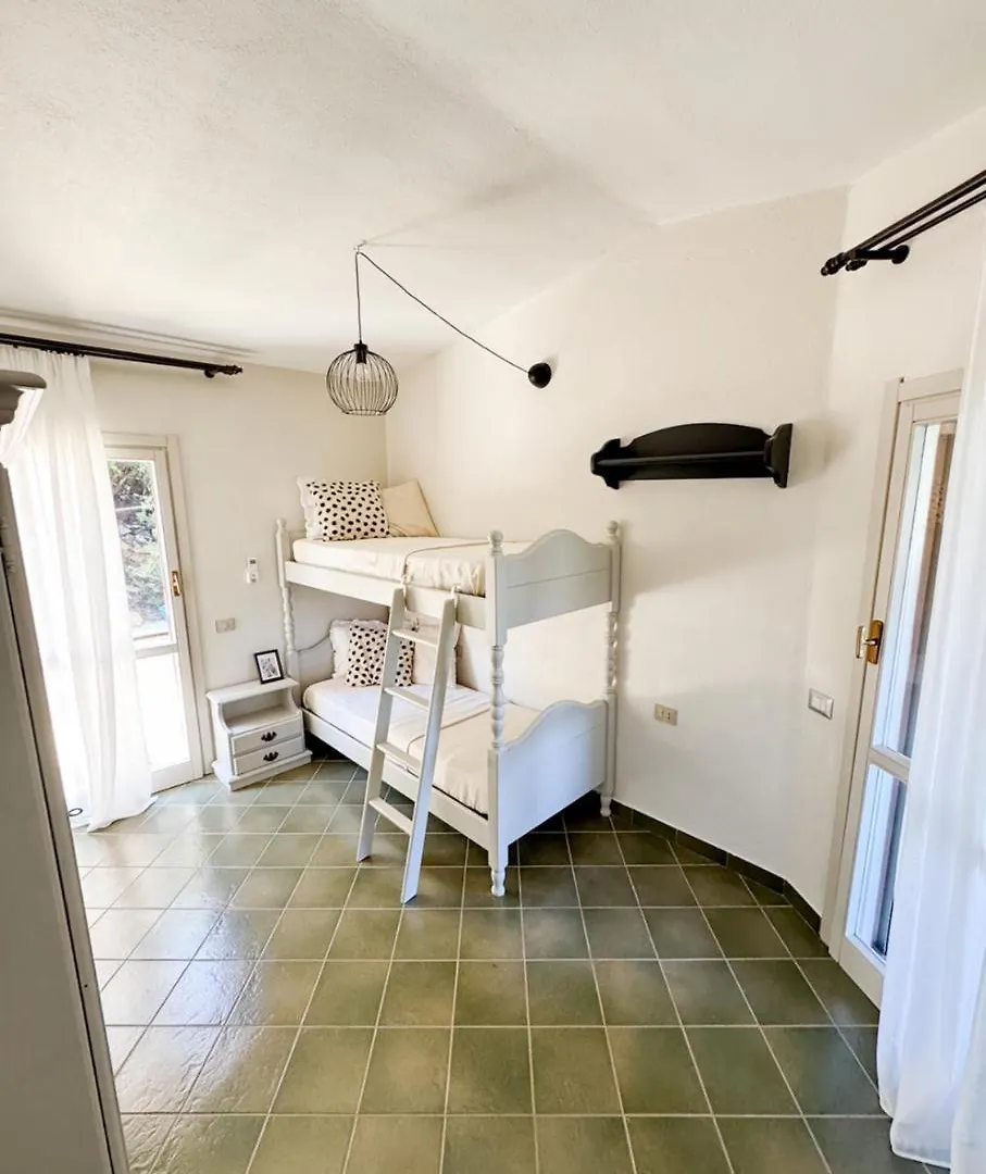 Villa Margio Solanas  İtalya